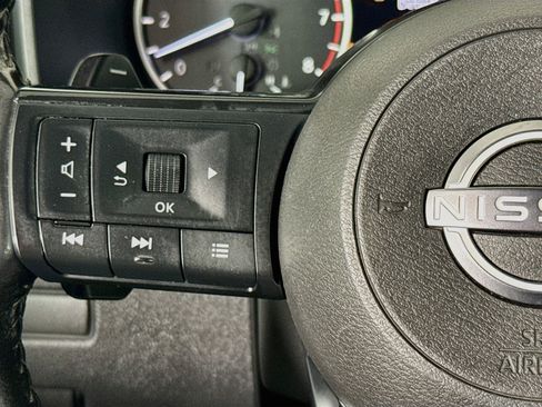 Used 2022 Nissan Rogue S AWD/4WD image 11