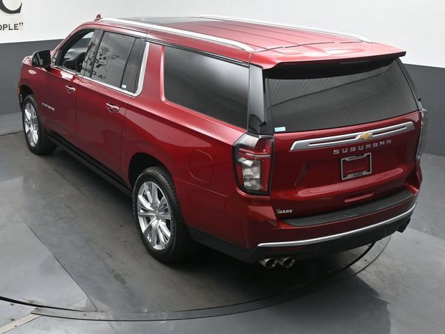 Used 2022 Chevrolet Suburban High Country AWD/4WD image 47