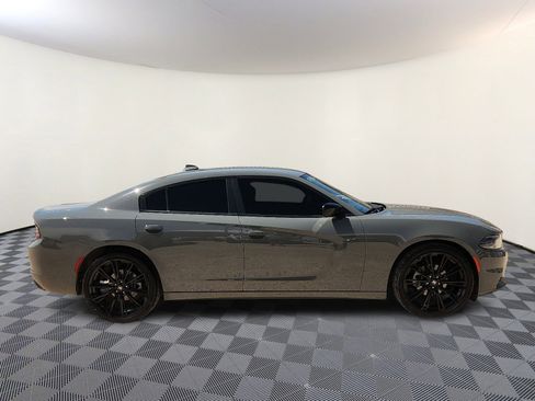 Used 2023 Dodge Charger SXT RWD image 5