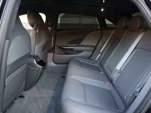 Used 2025 Lucid Air Touring AWD/4WD image 19