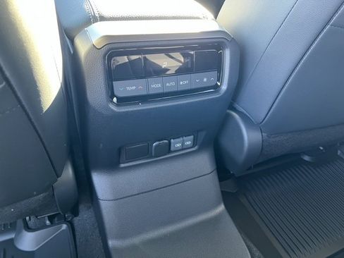 Certified 2025 Toyota Land Cruiser image 32