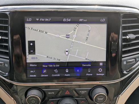 Used 2020 Jeep Grand Cherokee Limited w/ Luxury Group II AWD/4WD image 33