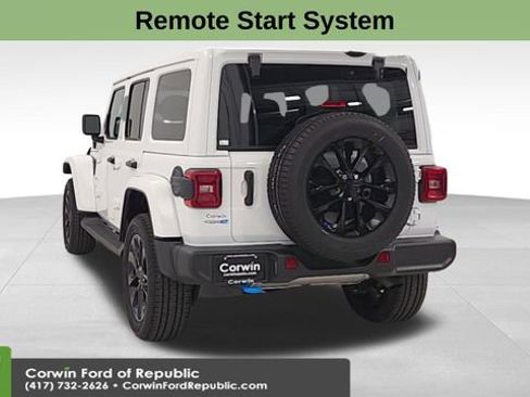 Used 2022 Jeep Wrangler Unlimited Sahara w/ Cold Weather Group image 7