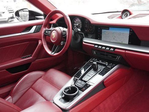 Used 2022 Porsche 911 Turbo S w/ 911 Turbo Sportdesign Package AWD/4WD image 38