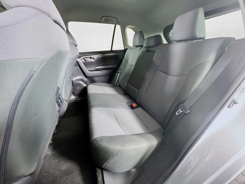 Used 2025 Toyota RAV4 XLE AWD/4WD image 23