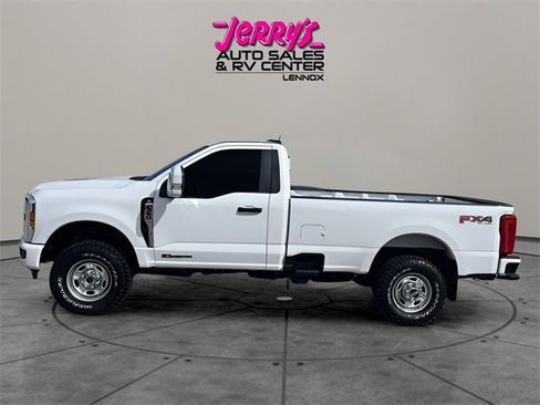 Used 2024 Ford F350 XL w/ XL Off-Road Package image 2