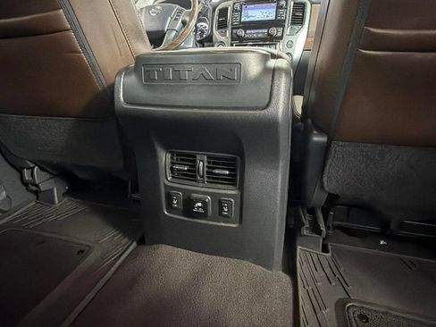 Used 2017 Nissan Titan Platinum Reserve RWD image 32