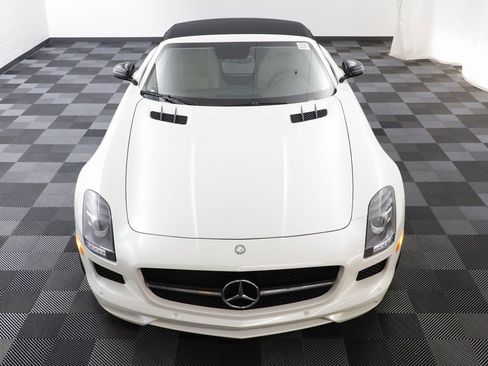 Used 2013 Mercedes-Benz SLS AMG GT Roadster image 27