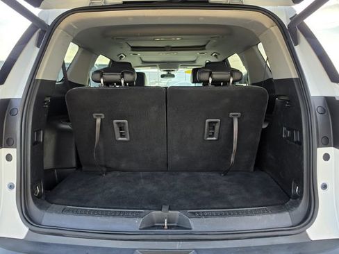Used 2017 GMC Acadia SLT AWD/4WD image 7