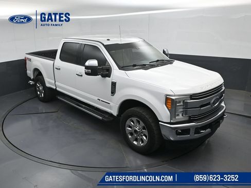 Used 2018 Ford F250 Lariat w/ Lariat Ultimate Package AWD/4WD image 46