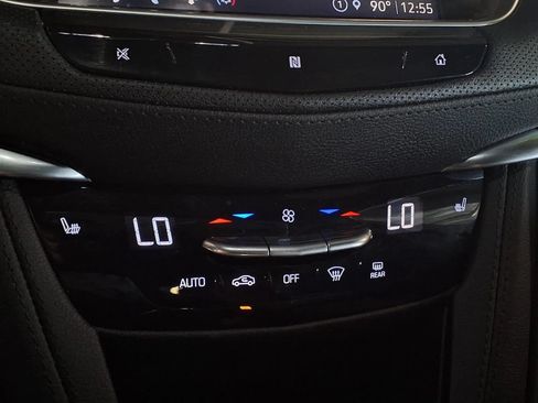 Used 2021 Cadillac XT5 Premium Luxury AWD/4WD image 19