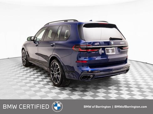 Used 2025 BMW X7 M60i image 3
