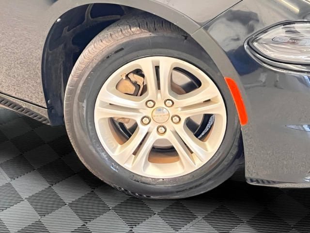Used 2022 Dodge Charger SXT RWD image 31