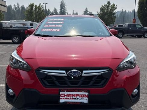 Used 2021 Subaru Crosstrek 2.0i Premium AWD/4WD image 2