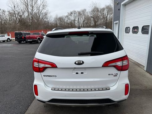 Used 2014 Kia Sorento SX image 5