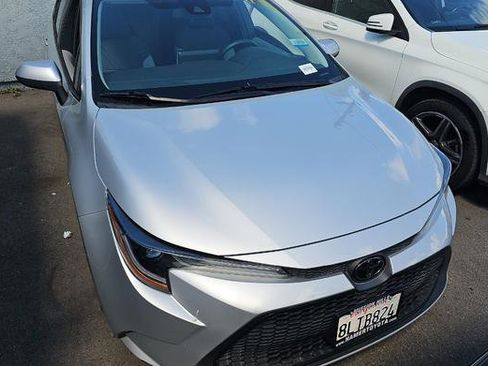 Used 2020 Toyota Corolla LE image 10