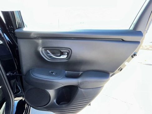 Used 2023 Honda HR-V LX image 31