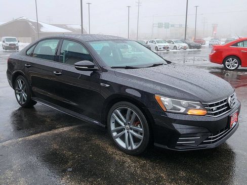 Used 2018 Volkswagen Passat 2.0T R-Line image 7