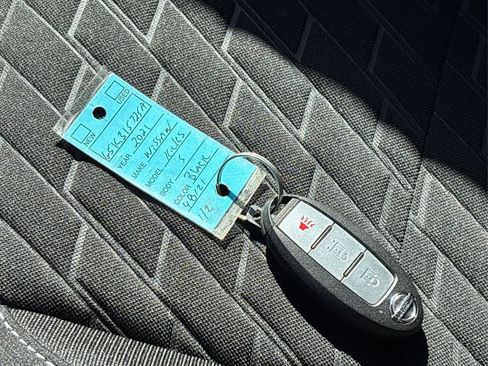 Used 2021 Nissan Kicks S image 31