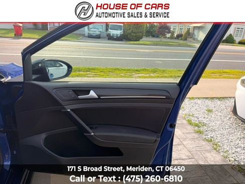 Used 2016 Volkswagen Golf 4-Door AWD/4WD image 25