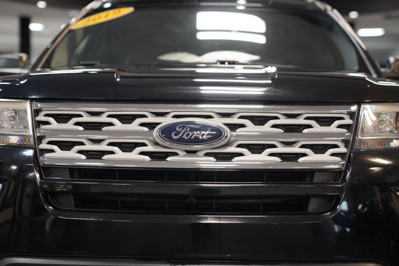 Used 2019 Ford Explorer XLT FWD image 4