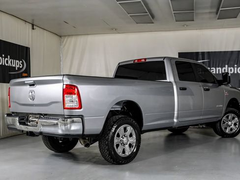 Used 2023 RAM 3500 Big Horn AWD/4WD image 8