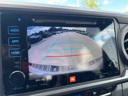 Used 2023 Honda Passport EX-L image 11