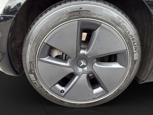 Used 2021 Tesla Model 3 Long Range image 23