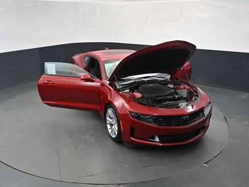 Used 2019 Chevrolet Camaro LT w/ RS Package RWD image 16