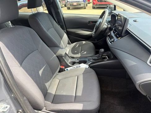 Used 2023 Toyota Corolla LE FWD image 23