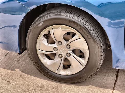 Used 2014 Honda Civic LX image 9