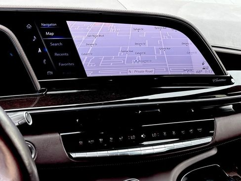 Used 2024 Cadillac Escalade ESV Sport Platinum w/ Heavy-Duty Trailer Package image 26