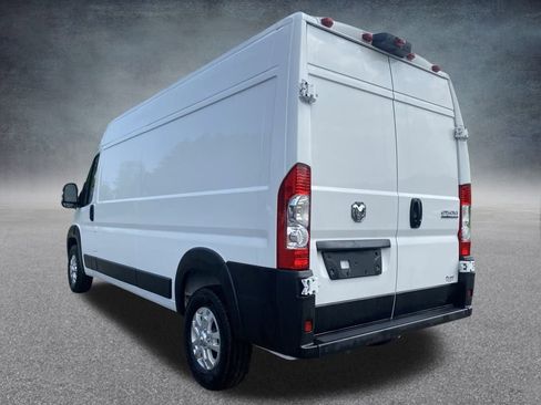New 2024 RAM ProMaster 2500 w/ Quick Order Package 22G SLT image 5