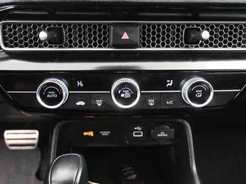 Used 2023 Honda Civic Sport image 14