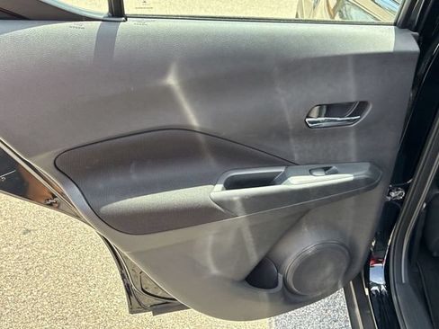 Used 2024 Nissan Kicks SV FWD image 23