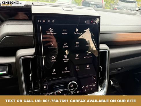 Used 2025 GMC Yukon Denali image 25