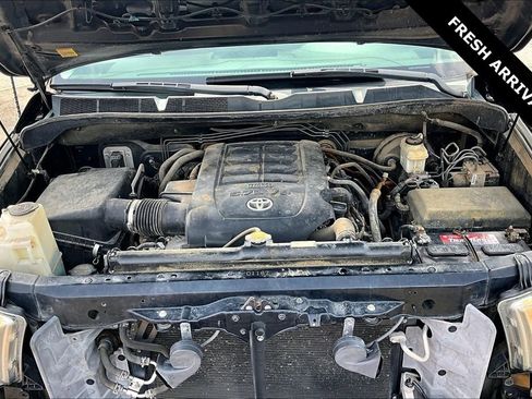 Used 2013 Toyota Tundra Limited w/ Memory Pkg image 29