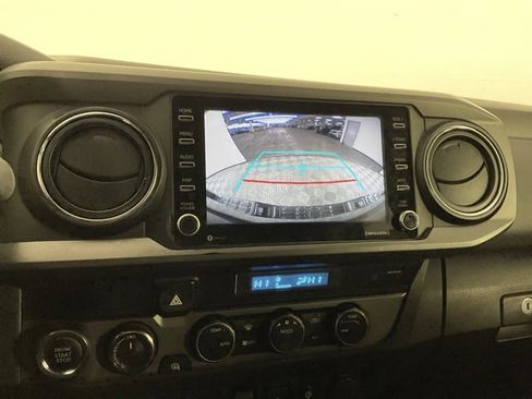 Used 2021 Toyota Tacoma TRD Off-Road image 22
