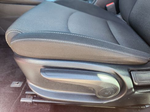 Used 2024 Kia Forte LXS FWD image 16