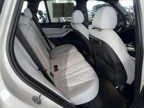 Certified 2025 BMW X5 sDrive40i w/ M Sport Package image 12