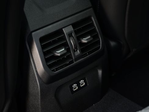 Used 2026 BMW 228i w/ Technology Package image 28