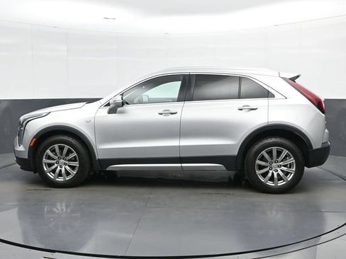 Used 2022 Cadillac XT4 Premium Luxury w/ Safety Alert Package AWD/4WD image 5