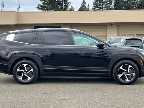 Certified 2026 Hyundai Ioniq 9 S image 3