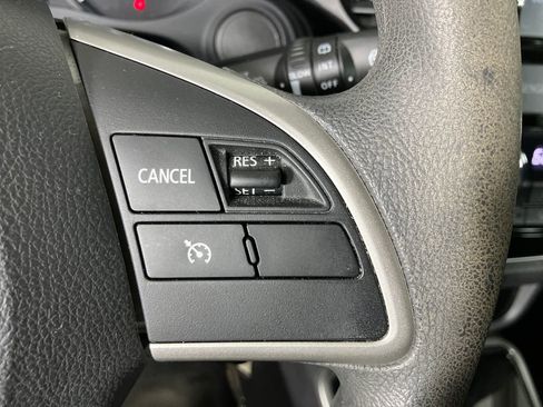 Used 2018 Mitsubishi Outlander ES image 17