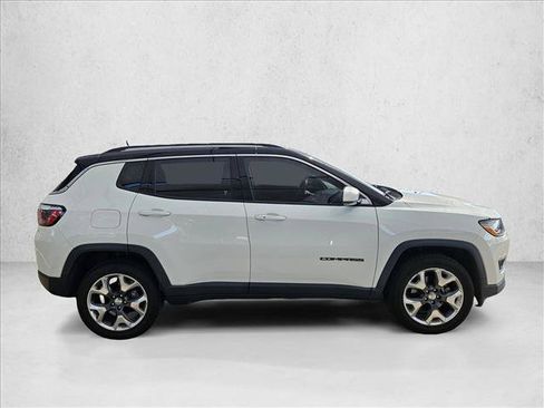 Used 2019 Jeep Compass Limited AWD/4WD image 2