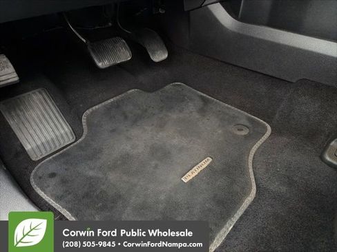 Used 2016 Ford F150 Platinum w/ Equipment Group 701A Luxury image 27