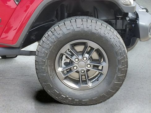 Used 2021 Jeep Gladiator Sport AWD/4WD image 27
