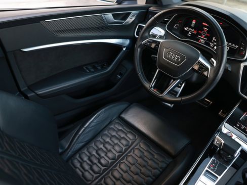 Used 2021 Audi RS 7 Sportback w/ RS 7 Executive Package AWD/4WD image 24