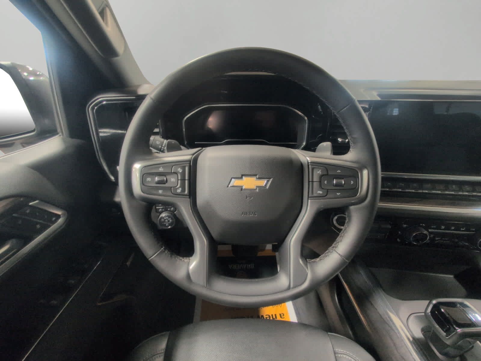 Used 2025 Chevrolet Silverado 1500 LTZ AWD/4WD image 12