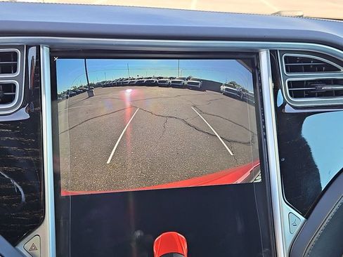 Used 2016 Tesla Model S 60D image 17